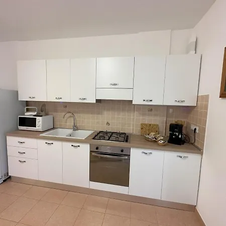 Orchidea A 300 Metri Dal Castello Apartment *
